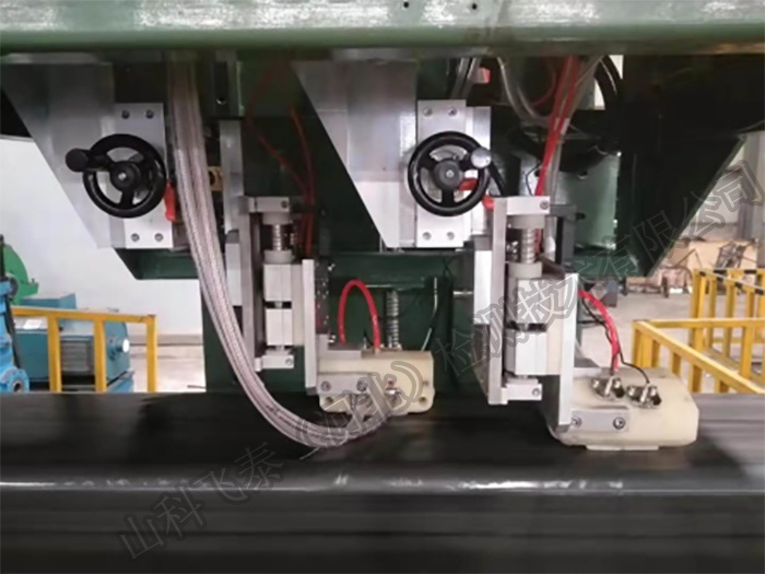 方管自動化探傷.jpg 方管自動化探傷.jpg